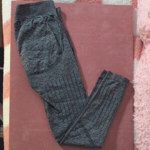 🩶 Gray Workout Leggings Size Small